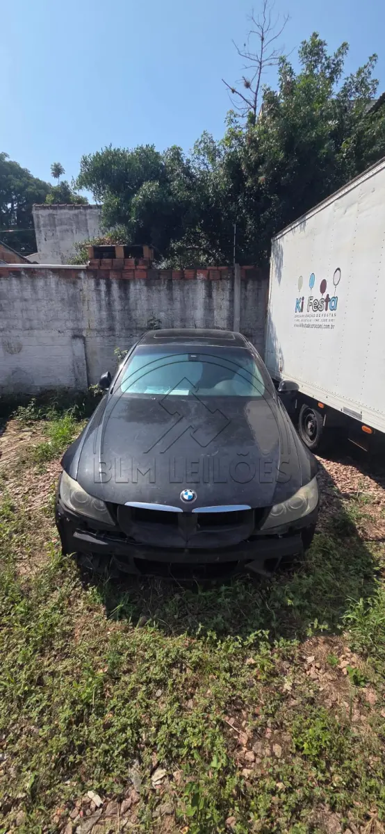 LOTE 001 - Veículo BMW 320I