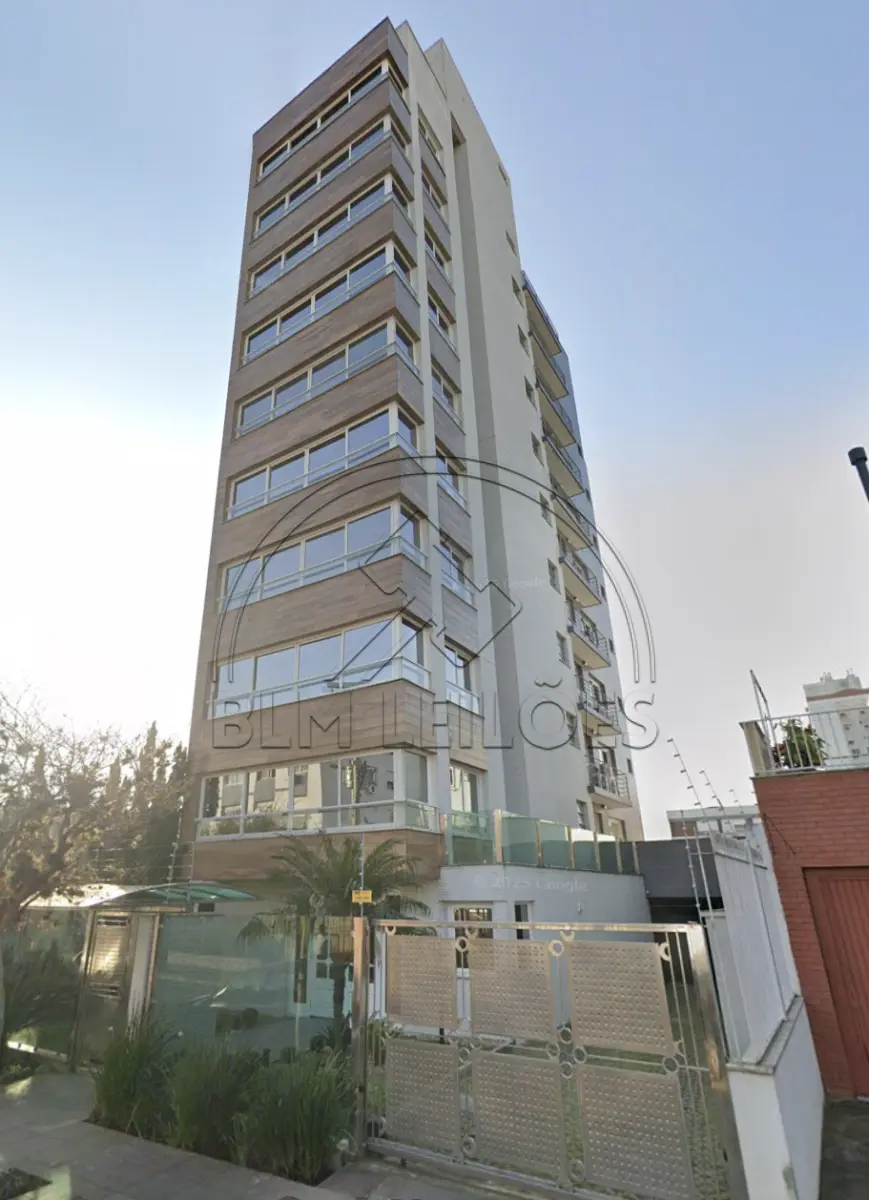 LOTE 001 - Excelente apartamento com box duplo no Bairro Menino Deus