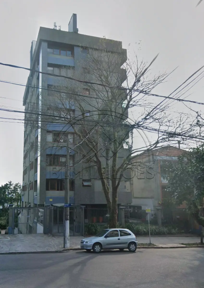 LOTE 001 - EXCELENTE COBERTURA COM DUAS VAGAS NO BAIRRO PETRÓPOLIS