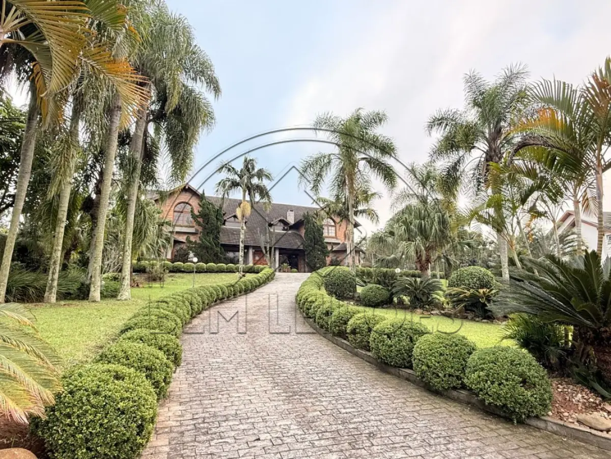 LOTE 001 - CASA EM CONDOMÍNIO DE LUXO EM GRAVATAÍ