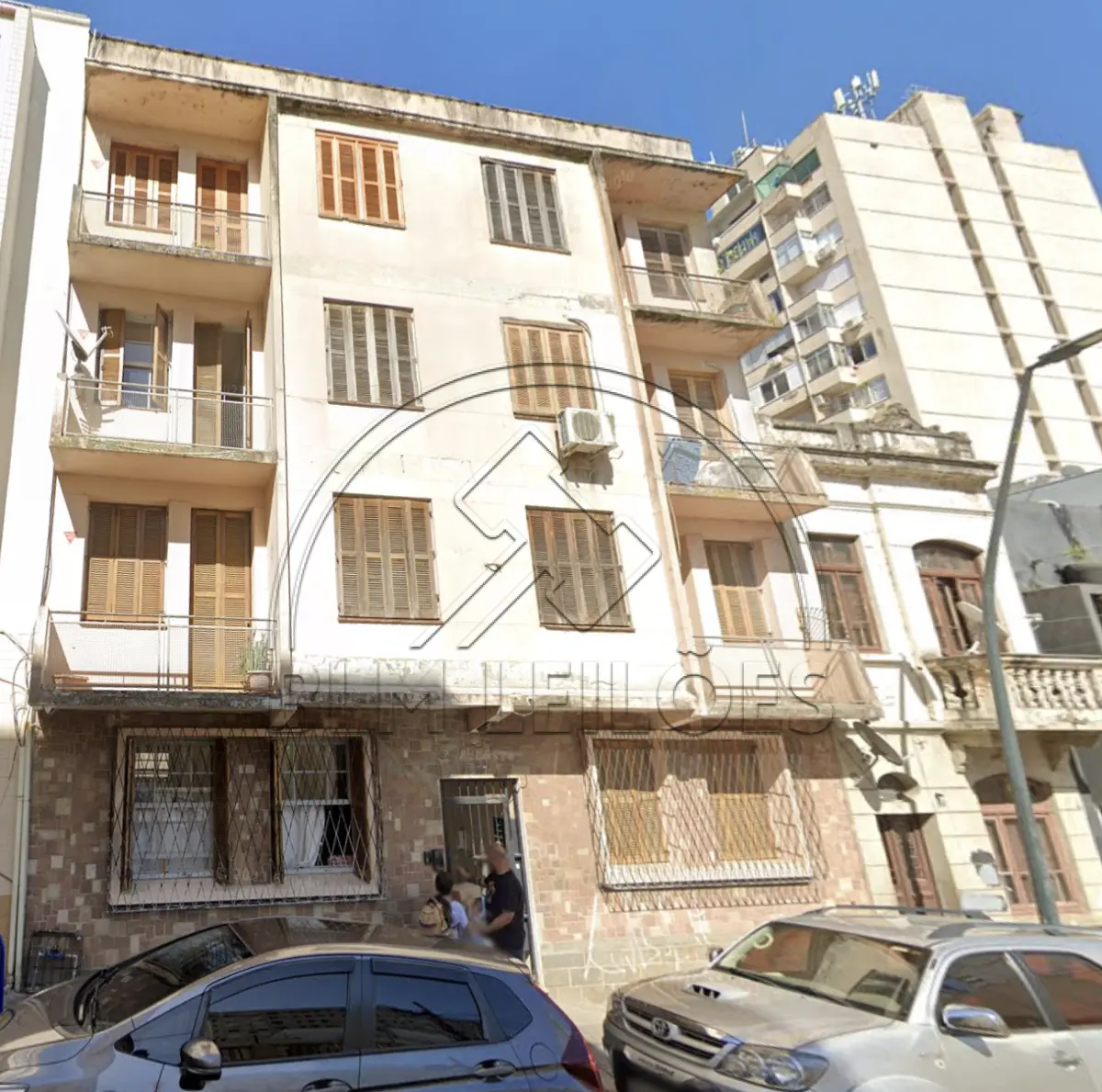 LOTE 000 - EXCELENTE APARTAMENTO NO BAIRRO CENTRO